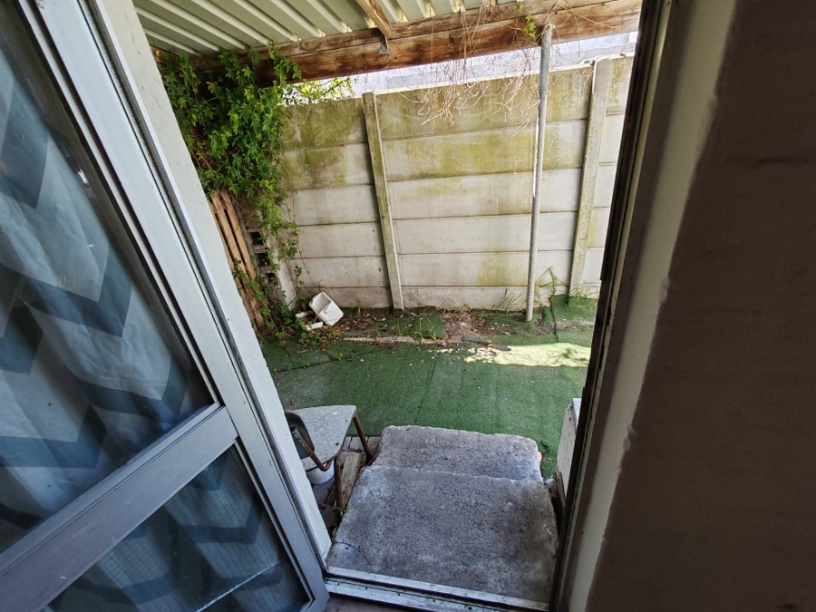 4 Bedroom Property for Sale in De Kelders Western Cape